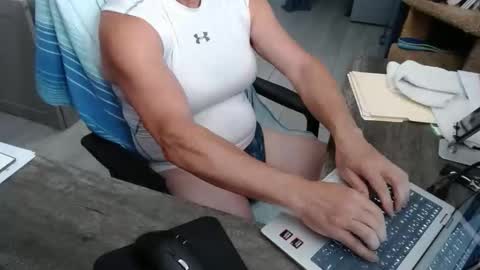 smoothbtm7 online show from 04-11-26, 11:25