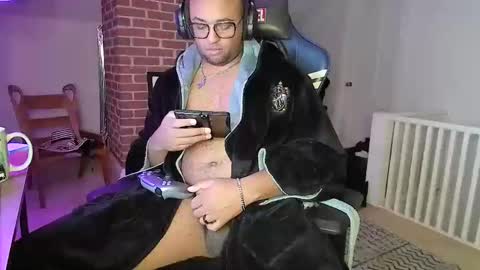 Smoothj2011 online show from 04-24-26, 08:28