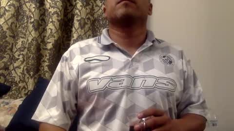 smoothstrik3r online show from 12-30-24, 01:37