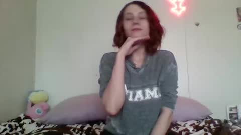 Snapshot of smoothvodka chatting on 02-22-26, 08:29 Bambi--Vodka online show from 02-22-26, 08:29
