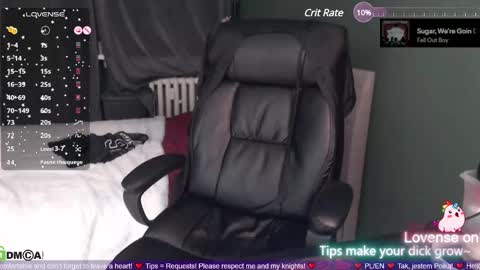 Strawberry Muffin online show from 02-18-25, 09:09