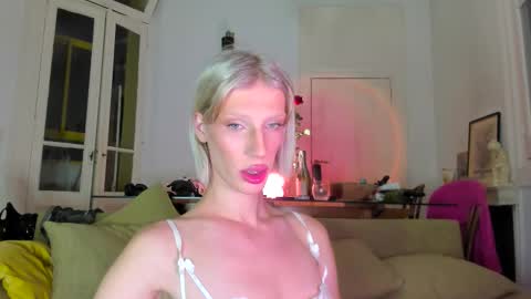   online show from 12-21-25, 12:29