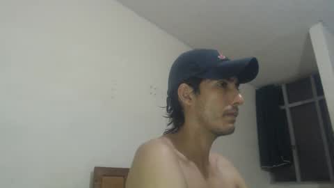 Snapshot of snackontime19 chatting on 09-26-25, 05:33 snackontime19 online show from 09-26-25, 05:33