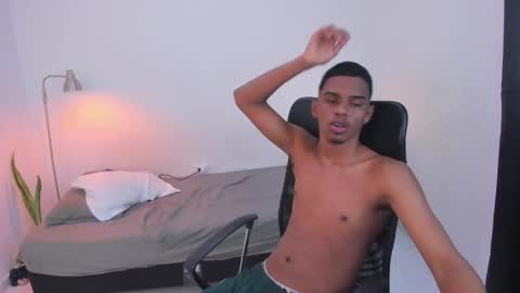 snak_master1 online show from 10-08-25, 06:05