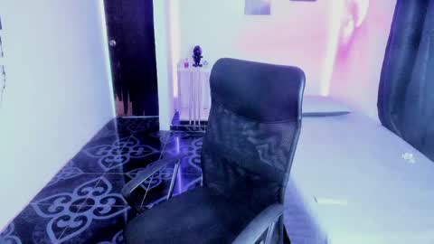 snak_master1 online show from 04-12-26, 08:47