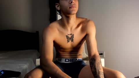 Snapshot of snakebutterfly chatting on 01-03-25, 08:21 snakebutterfly online show from 01-03-25, 08:21