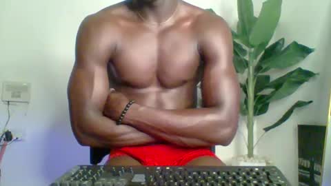 Snapshot of sneaky_link2 chatting on 09-10-25, 10:04 papi online show from 09-10-25, 10:04