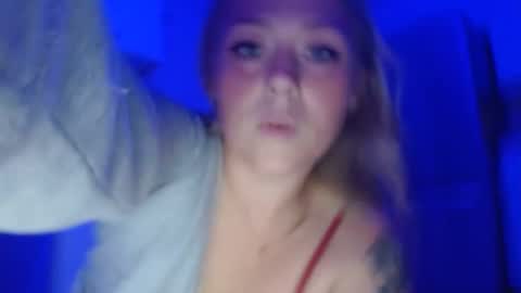 Snapshot of sneakyalicek chatting on 09-25-25, 01:53 sneakyalicek online show from 09-25-25, 01:53