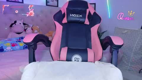 Hellen  online show from 04-14-26, 09:43