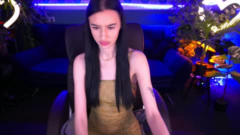 snow_whiteeex online show from 01-14-25, 02:11