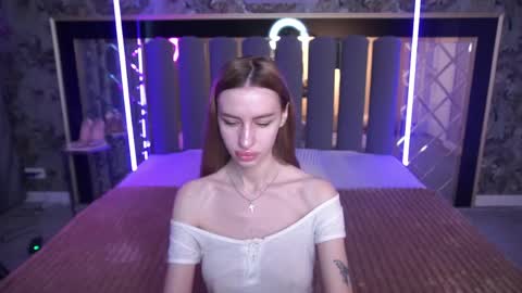 snow_whiteeex online show from 05-12-26, 05:48