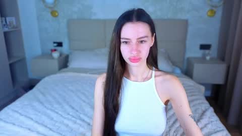 snow_whiteeex online show from 06-07-26, 04:16