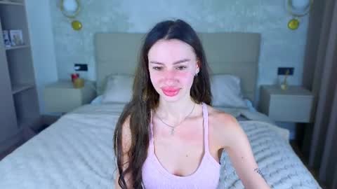 snow_whiteeex online show from 06-13-26, 04:10