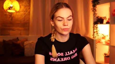 Hanna online show from 12-19-25, 09:38