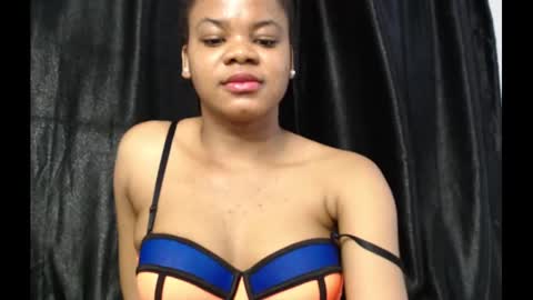 Snapshot of snowdrop5 chatting on 01-13-25, 12:09 snowdrop5 online show from 01-13-25, 12:09