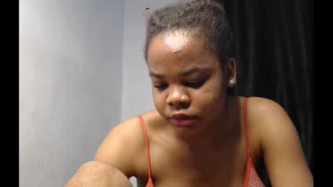 Snapshot of snowdrop5 chatting on 01-15-25, 02:49 snowdrop5 online show from 01-15-25, 02:49