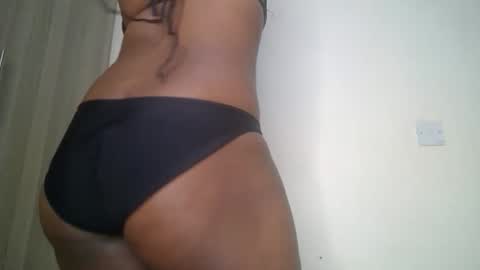 snowfox254 online show from 10-15-25, 07:47