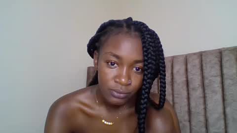 Snapshot of snowie_eyes chatting on 03-15-26, 09:37 Snowie eyes online show from 03-15-26, 09:37