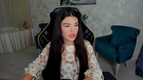 snowingwinter online show from 10-13-25, 07:36