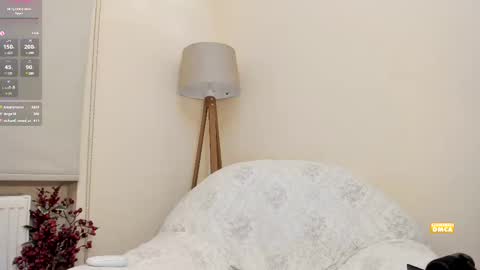 Snapshot of snowww_white chatting on 02-10-25, 10:09 Ann online show from 02-10-25, 10:09