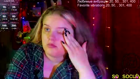 Snapshot of so_cute777 chatting on 02-15-25, 07:06 so cute777 online show from 02-15-25, 07:06