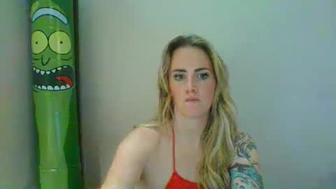 Soaking Umbrella online show from 02-03-25, 08:24