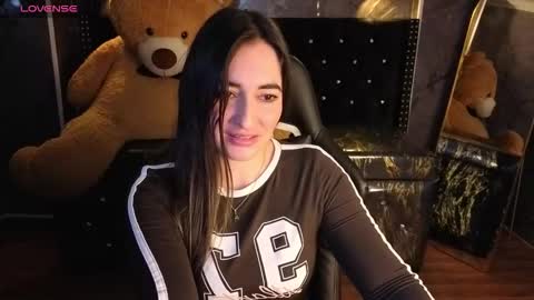 Snapshot of soffi_betacur_b chatting on 10-25-25, 03:14 soffi_betacur_b online show from 10-25-25, 03:14