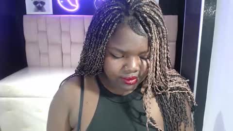 soffia_b online show from 09-11-25, 03:17