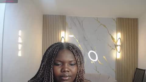 soffia_b online show from 10-05-25, 03:27