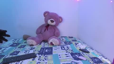 sofia  independent online show from 03-12-26, 06:03