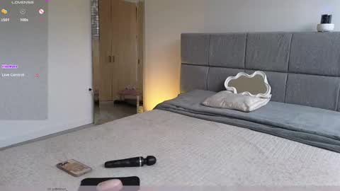 IG Soffimoon   I THANK YOU FOR LEAVING YOUR FOLLOW online show from 02-04-26, 08:25