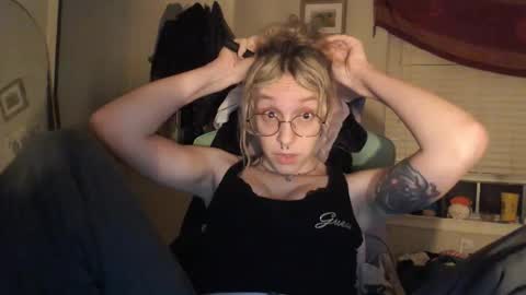 Lilytea online show from 03-13-26, 01:45