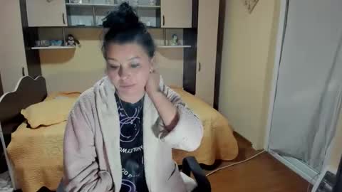 Snapshot of soffy_skye chatting on 05-05-26, 02:52 Soffy online show from 05-05-26, 02:52