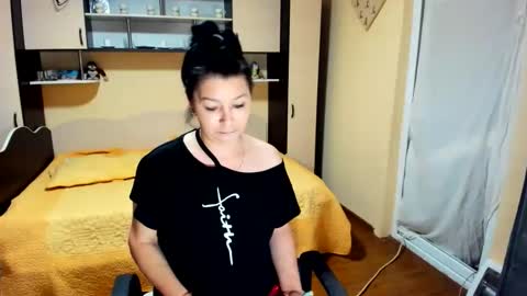 Snapshot of soffy_skye chatting on 05-09-26, 06:18 Soffy online show from 05-09-26, 06:18