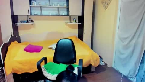Snapshot of soffy_skye chatting on 06-04-26, 05:13 Soffy online show from 06-04-26, 05:13