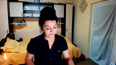 Snapshot of soffy_skye chatting on 06-06-26, 04:50 Soffy online show from 06-06-26, 04:50