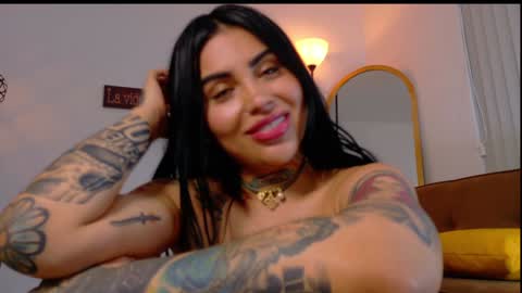 sofhia cruz online show from 12-11-24, 11:54