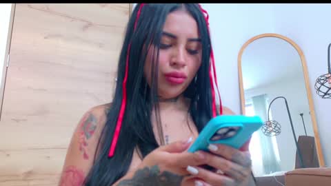 sofhia cruz online show from 12-25-24, 05:58