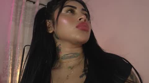 sofhia cruz online show from 04-19-26, 08:33