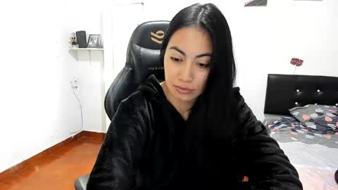 Snapshot of sofhya_jay9 chatting on 01-05-25, 07:07 Evainked online show from 01-05-25, 07:07