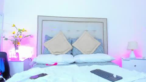 sofhyalove online show from 05-04-26, 08:27