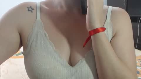 Sofa Castellanos online show from 04-15-26, 02:13