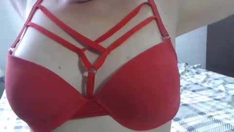 Sofa Castellanos online show from 04-20-26, 04:10