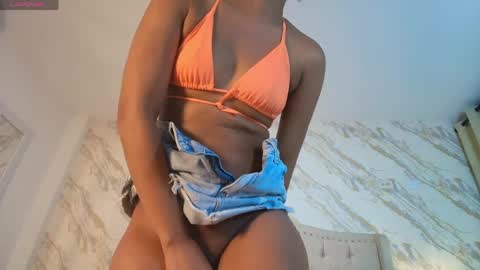 Snapshot of sofi_delight chatting on 05-16-26, 04:53 Sofi delight online show from 05-16-26, 04:53