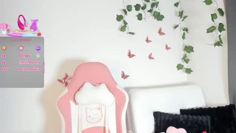 Snapshot of sofi_evans22 chatting on 11-24-25, 11:04 sofi online show from 11-24-25, 11:04