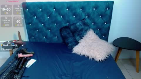 Sofi online show from 01-11-25, 01:48