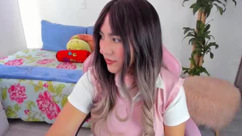 Sophie online show from 10-02-25, 08:49