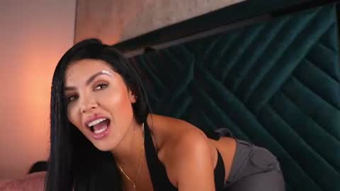 Snapshot of sofi_moreno chatting on 06-19-26, 11:47 Sofi online show from 06-19-26, 11:47