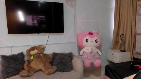 Sofi Noa online show from 12-19-25, 11:28