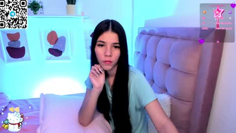 Snapshot of sofi_perezz chatting on 01-07-25, 12:24 sofi online show from 01-07-25, 12:24